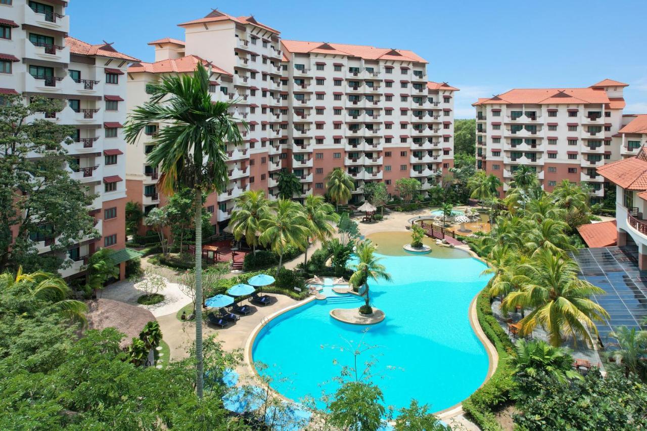 Holiday Inn Resort Batam By Ihg Sekupang Exterior photo